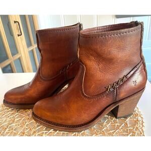 Frye Leslie Artisan Leather Ankle Boots Size 6 Block Heel